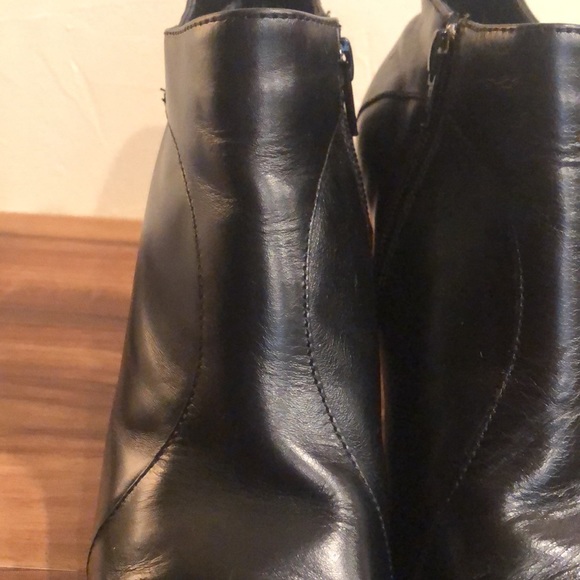 Henry Ferrera long square toe leather ankle boots. Size 8M - Picture 9 of 9